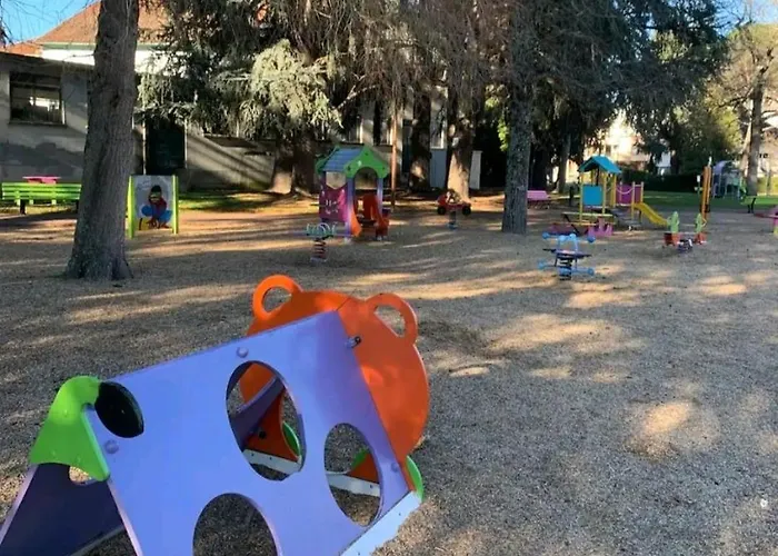 Cozy With Private Parking Wifi Apartament Lourdes